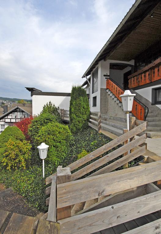 Pension "Dorfkrug" Winterberg Exterior foto