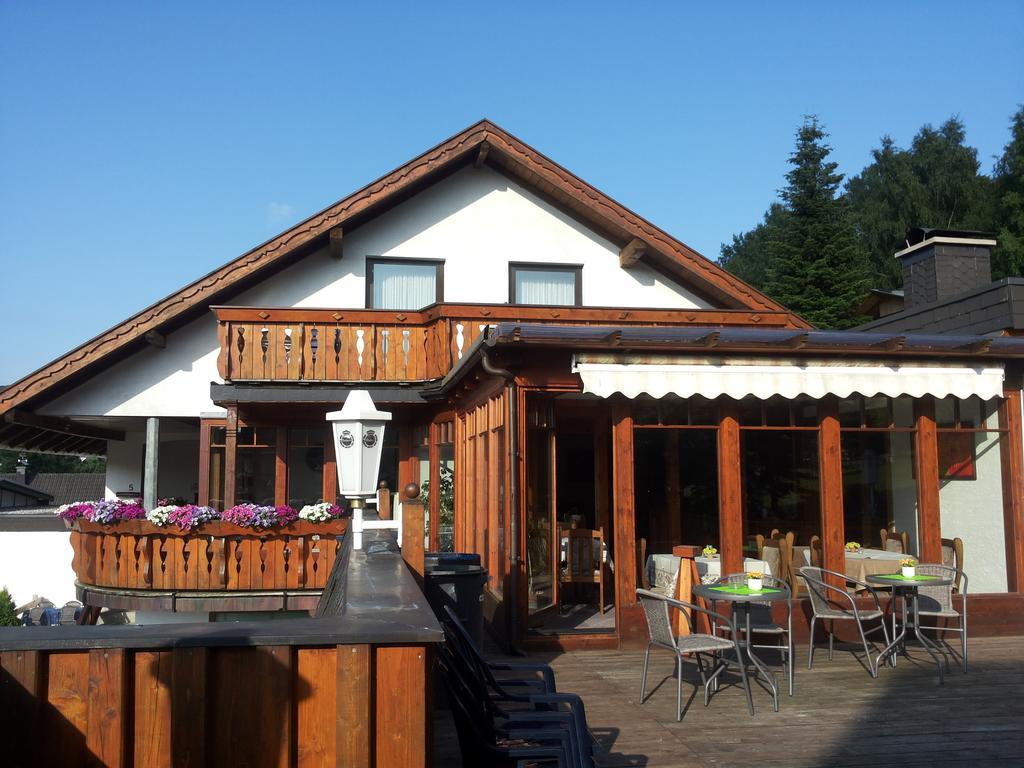 Pension "Dorfkrug" Winterberg Exterior foto